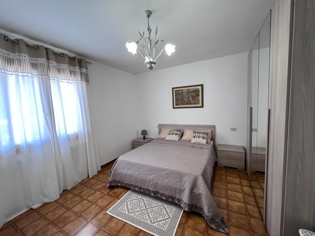 Private Apartment With Garden Каниджоне Екстериор снимка
